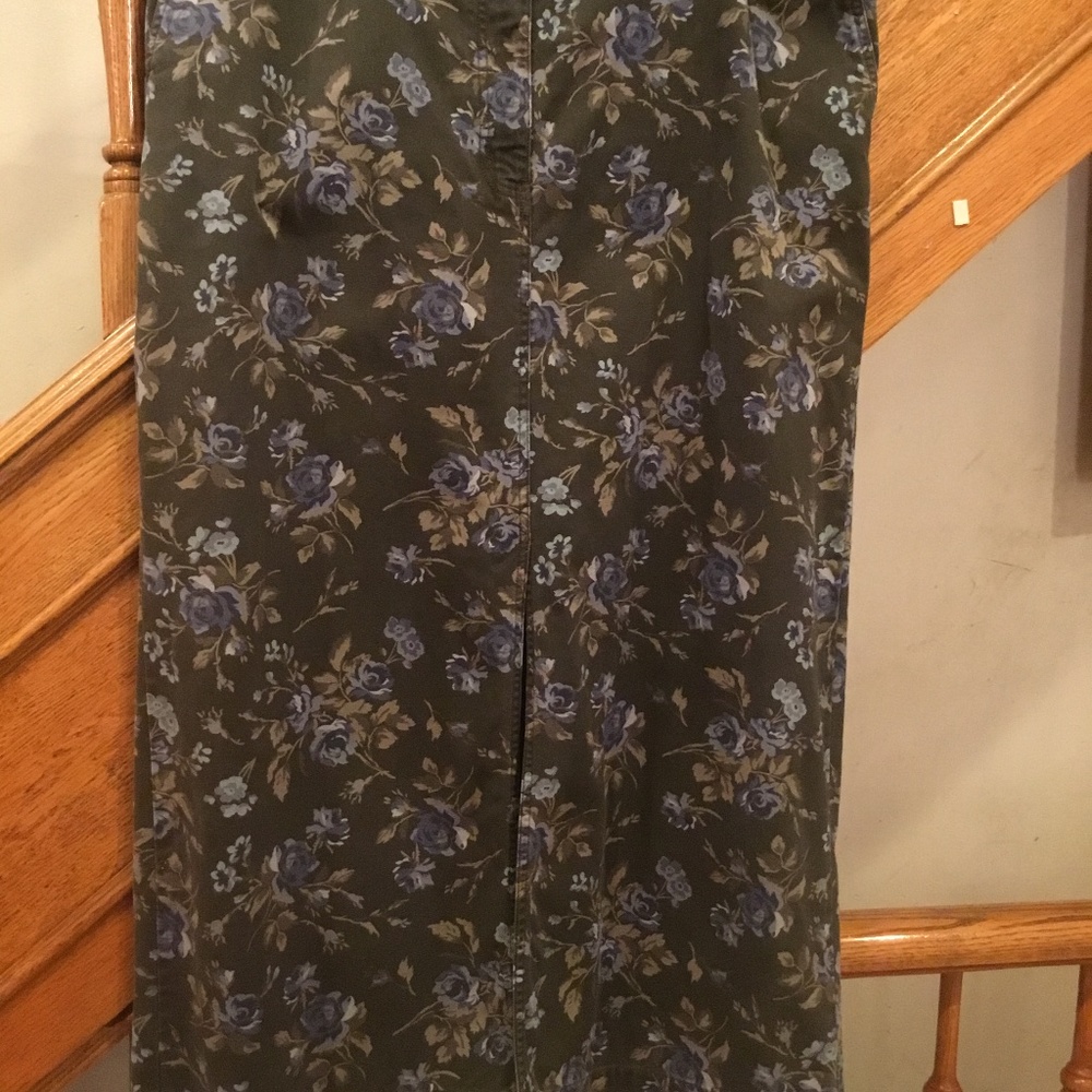 Eddie Bauer Gray Green & Blue Floral  Long Maxi Skirt - Size 20 Tall- 100%Cotton